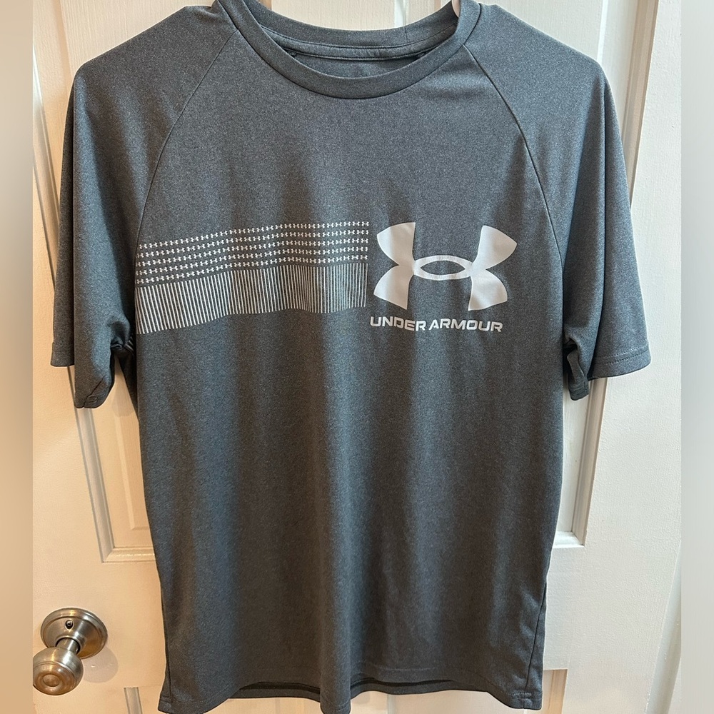 Men’s Grey UA Tech Shirt